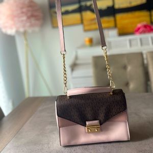 Michael kors crossbody bag